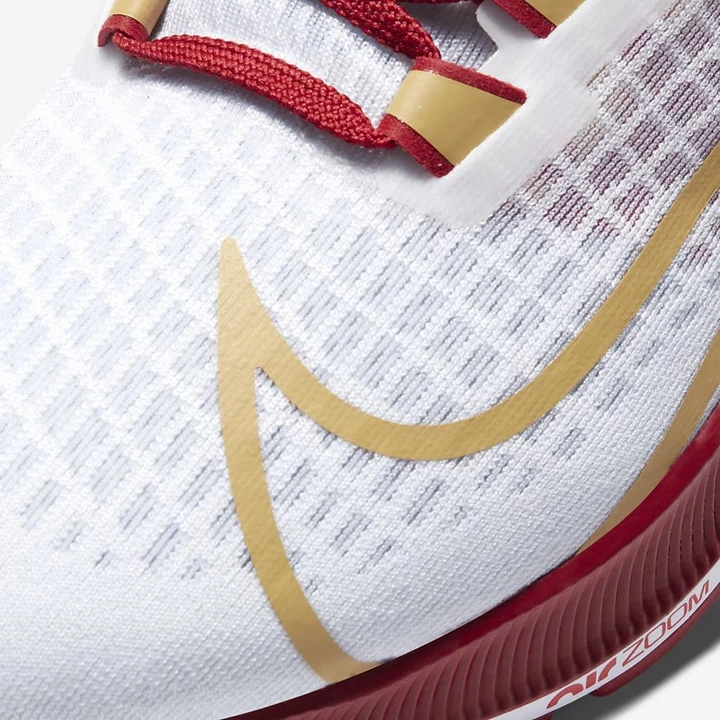 Nike Air Zoom Pegasus 37 Koşu Ayakkabısı Kadın Beyaz Platini Kırmızı Altın | TR4256923
