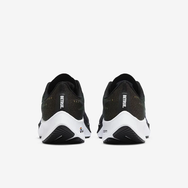 Nike Air Zoom Pegasus 37 Koşu Ayakkabısı Kadın Siyah Renkli Beyaz | TR4258327