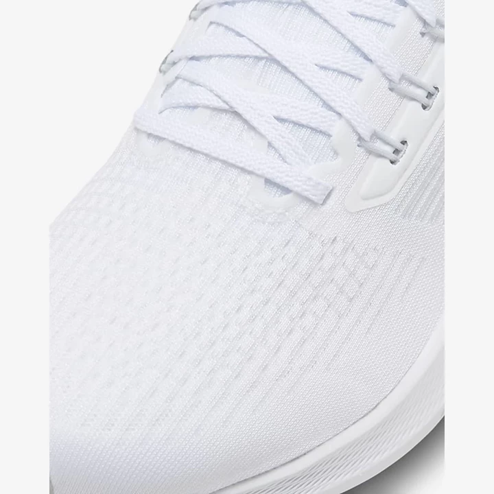 Nike Air Zoom Pegasus 39 Yol Koşu Ayakkabısı Kadın Beyaz | TR4256765