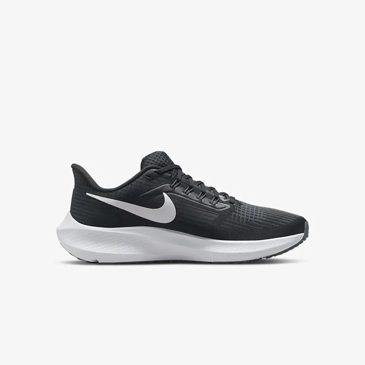 Nike Air Zoom Pegasus 39 Yol Koşu Ayakkabısı Kadın Siyah Beyaz | TR4258367
