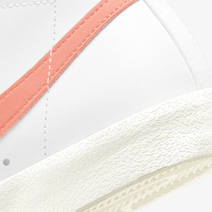 Nike Blazer Spor Ayakkabı Kadın Beyaz Beyaz Kırmızı Pembe | TR4256940