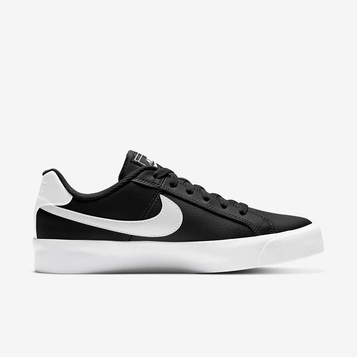 Nike Court Royale Spor Ayakkabı Kadın Siyah Beyaz | TR4256533