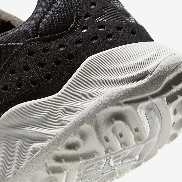 Nike Jordan Delta Spor Ayakkabı Erkek Siyah Açık Bej Rengi Koyu Gri | TR4258299