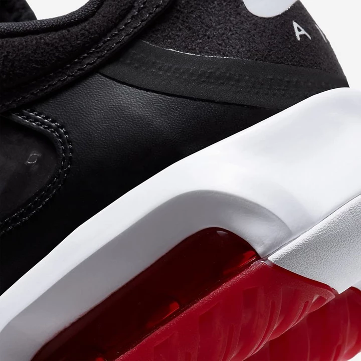 Nike Jordan Max 200 Spor Ayakkabı Erkek Siyah Beyaz Kırmızı | TR4259248