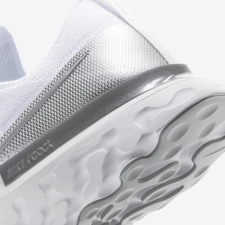 Nike React Infinity Run Flyknit Koşu Ayakkabısı Kadın Beyaz Beyaz Platini Metal Gümüş | TR4258260