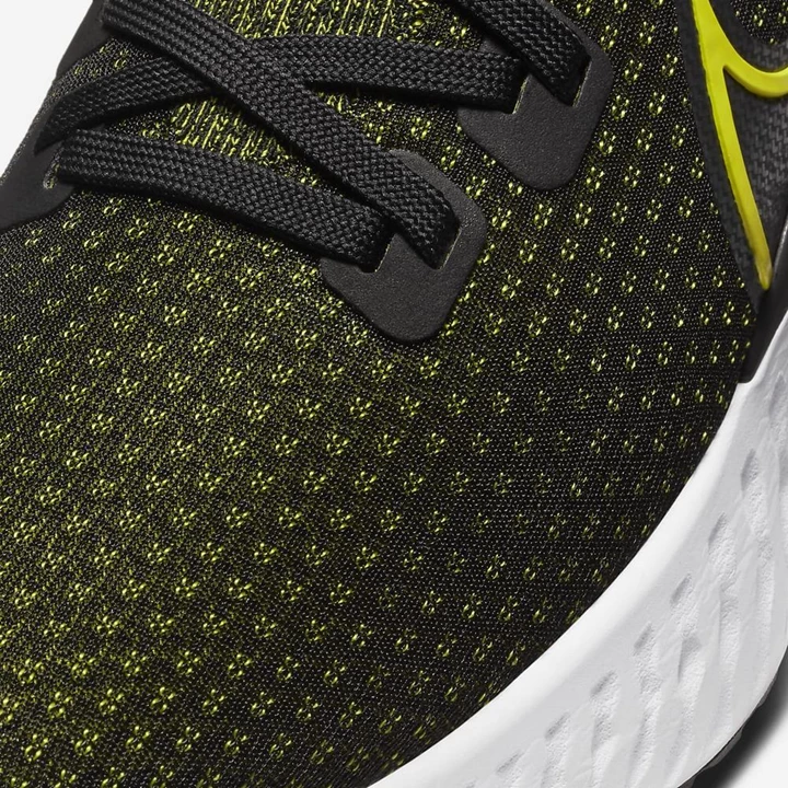 Nike React Infinity Run Flyknit Spor Ayakkabı Erkek Siyah Beyaz Koyu Gri Sarı | TR4259134