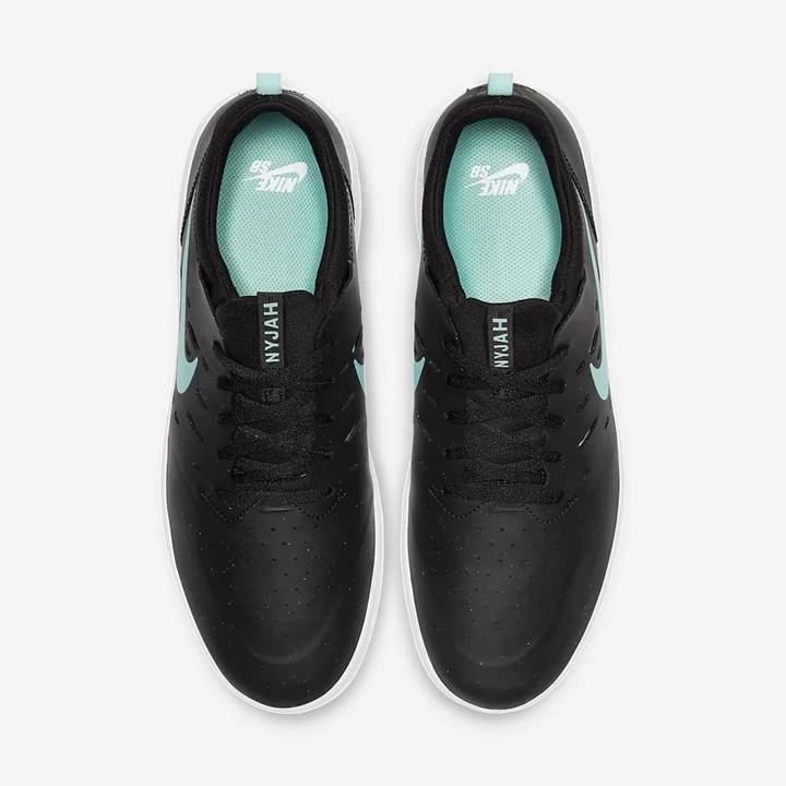 Nike SB Nyjah Free Kaykay Ayakkabısı Kadın Siyah Siyah Beyaz | TR4257429