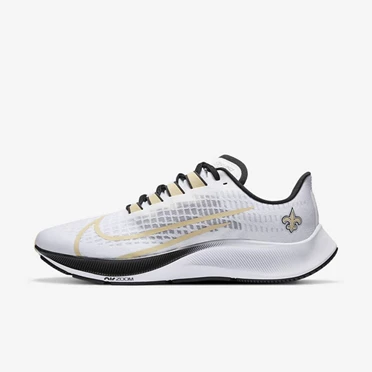 Nike Air Zoom Pegasus 37 Koşu Ayakkabısı Erkek Beyaz Platini Siyah Altın | TR4257141